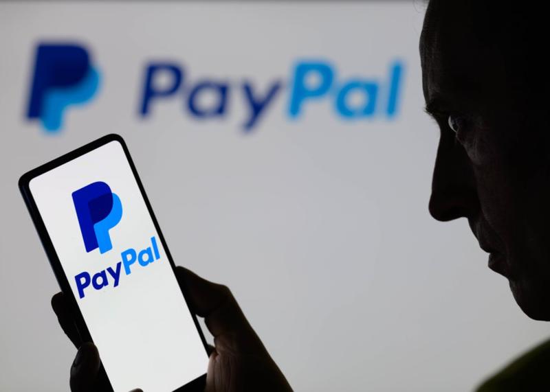 PayPal стягуватиме плату з російських користувачів за ведення неактивних рахунків.