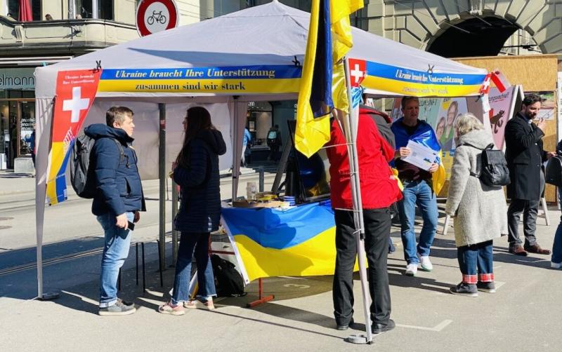 Швейцарія прийняла рішення скоротити соціальну підтримку для українських біженців.