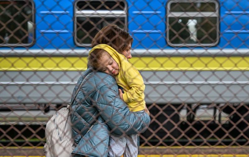 Українці, які перебувають за межами країни, мають можливість скористатися програмою 