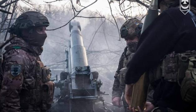 Противник активізував свої дії в трьох ключових напрямках, з початку доби на лінії фронту зафіксовано 79 зіткнень.