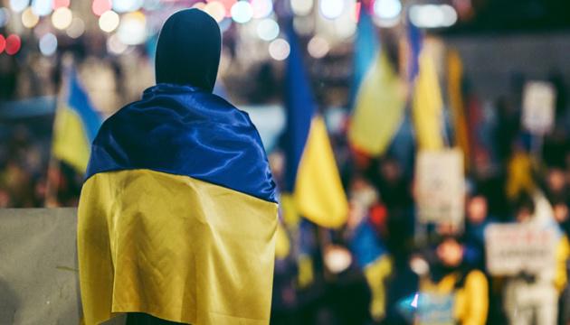 Більше 60% українців висловлюють готовність витримувати війну стільки, скільки знадобиться.